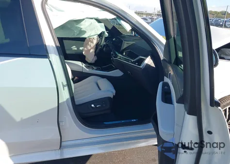 2025 BMW X5 Sdrive40I z USA, uszkodzony, nr VIN 5UX13EU09S9Z84720